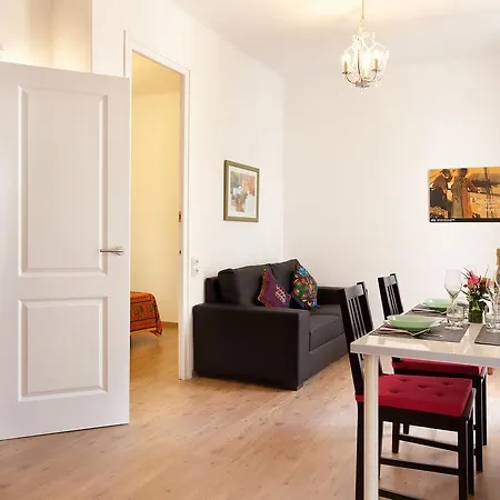 Centric El Molino Theater P1 Apartment